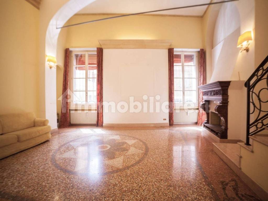 appartamento in vendita a Bologna in zona Quartiere Porto