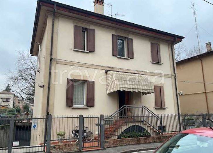 casa indipendente in vendita a Bologna in zona Bolognina