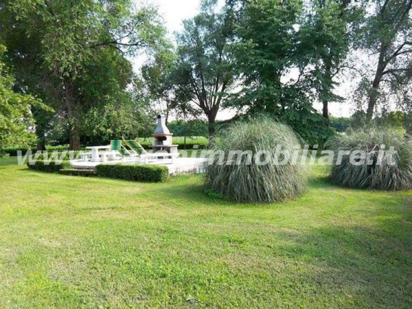 intera palazzina in vendita a Bologna in zona Borgo Panigale