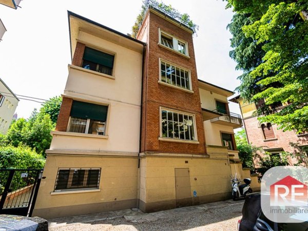 appartamento in vendita a Bologna in zona Colli