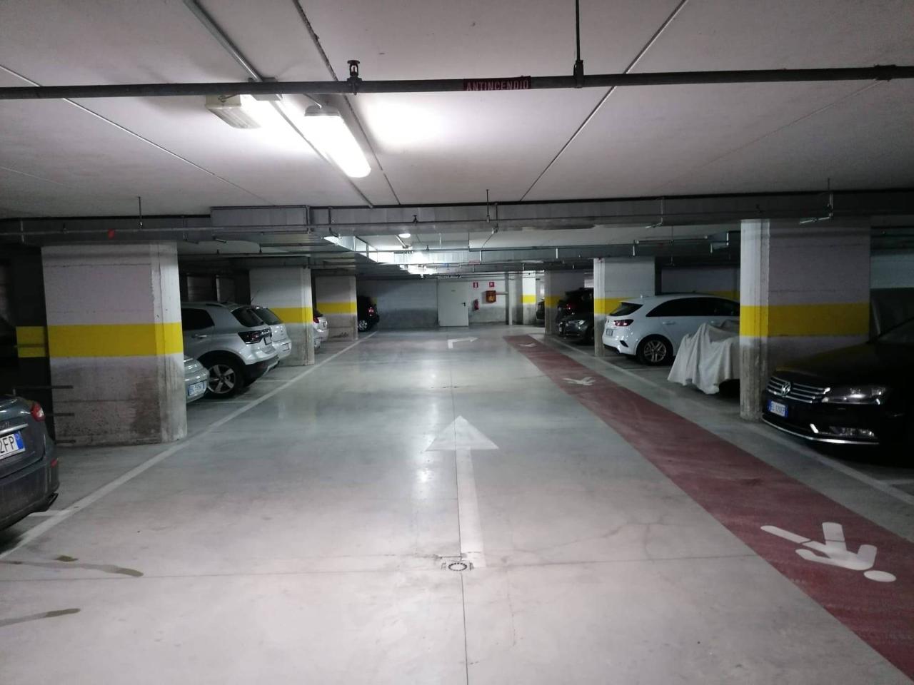 negozio in vendita a Bologna in zona Murri