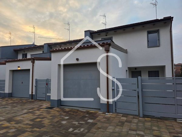 casa indipendente in vendita a Bologna in zona Borgo Panigale