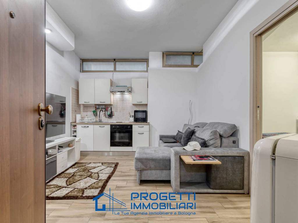 appartamento in vendita a Bologna in zona Savena
