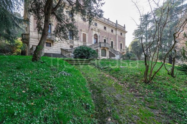 casa indipendente in vendita a Bologna in zona Saragozza