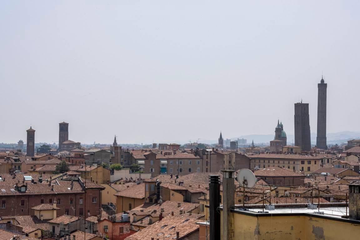 appartamento in vendita a Bologna in zona Quartiere Porto