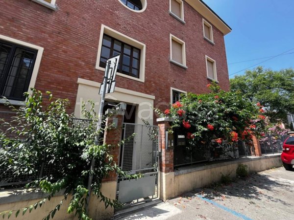 appartamento in vendita a Bologna in zona Saragozza