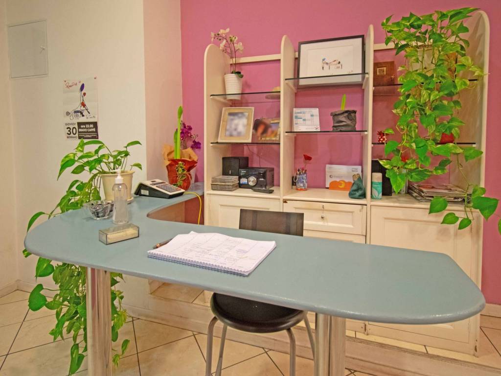 negozio in vendita a Bologna