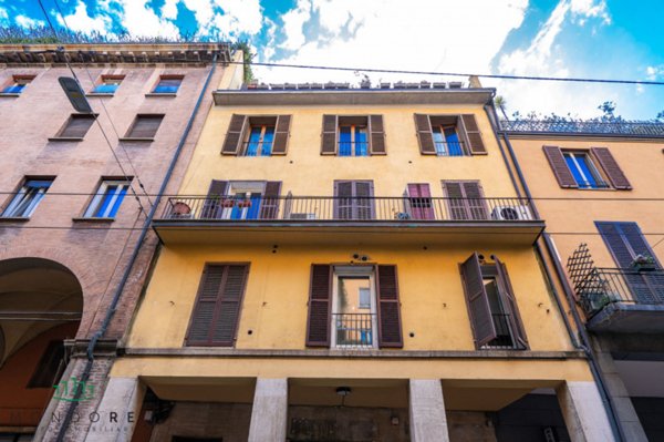 negozio in vendita a Bologna in zona Centro Storico
