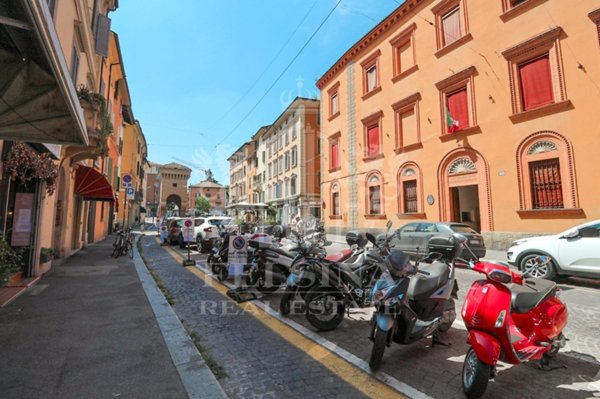 attico in vendita a Bologna in zona Santo Stefano