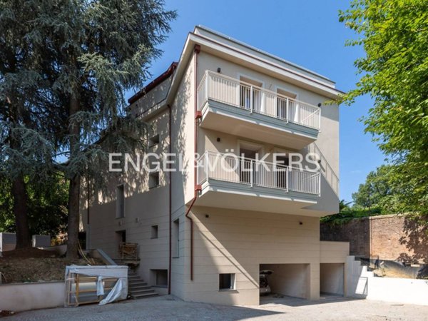 appartamento in vendita a Bologna in zona Santo Stefano