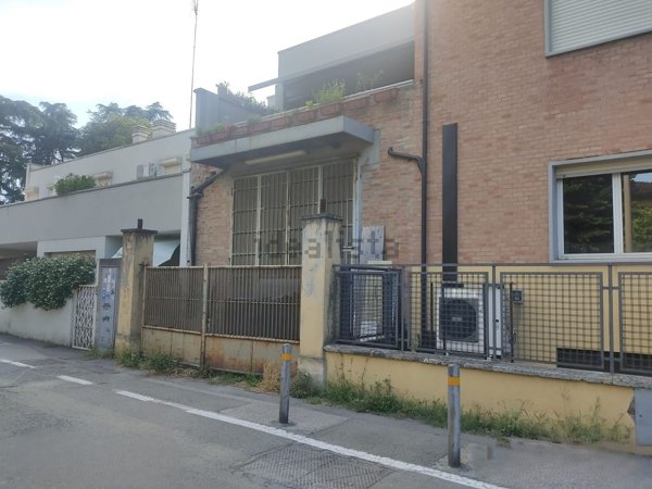ufficio in vendita a Bologna in zona Borgo Panigale