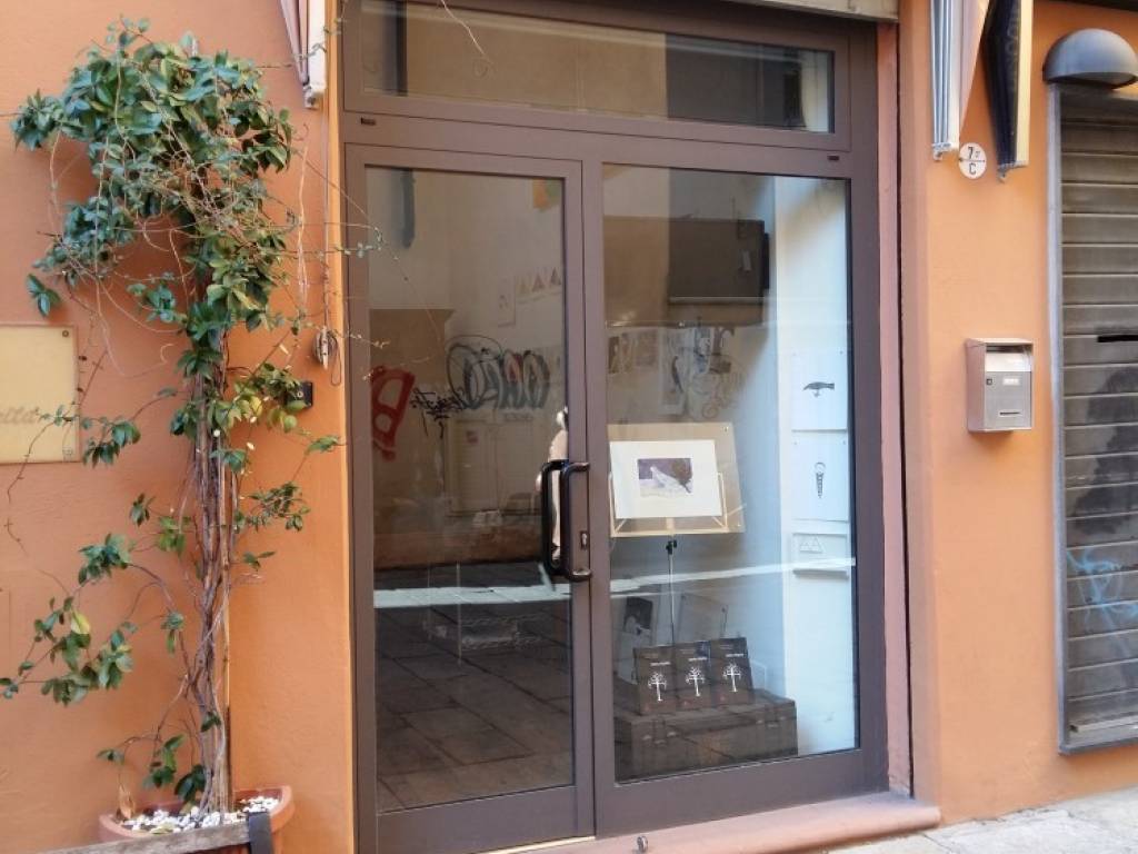 negozio in vendita a Bologna in zona Centro Storico