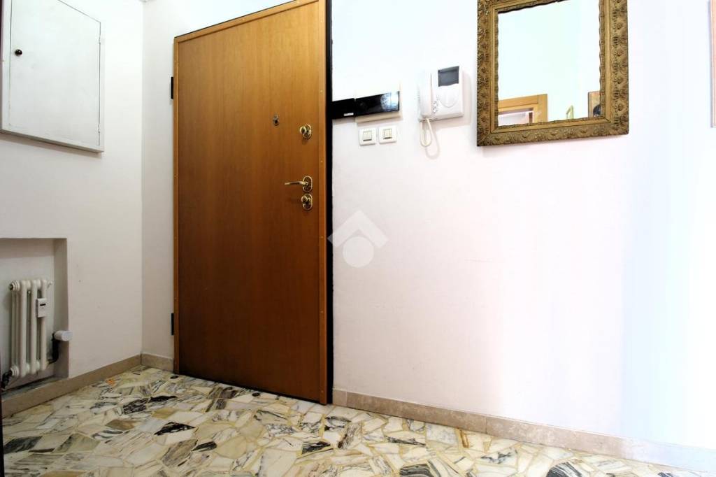 appartamento in vendita a Bologna in zona Saragozza