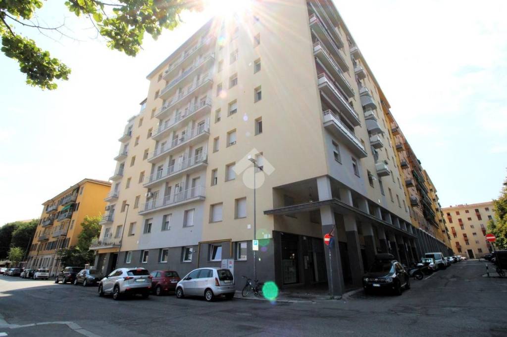 appartamento in vendita a Bologna in zona Saragozza