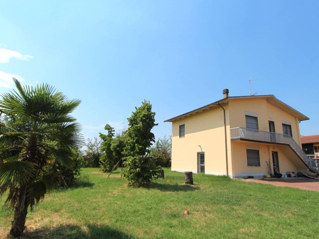 casa indipendente in vendita a Bologna in zona Borgo Panigale