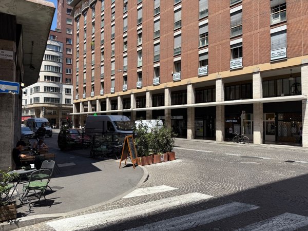 ufficio in vendita a Bologna in zona Centro Storico