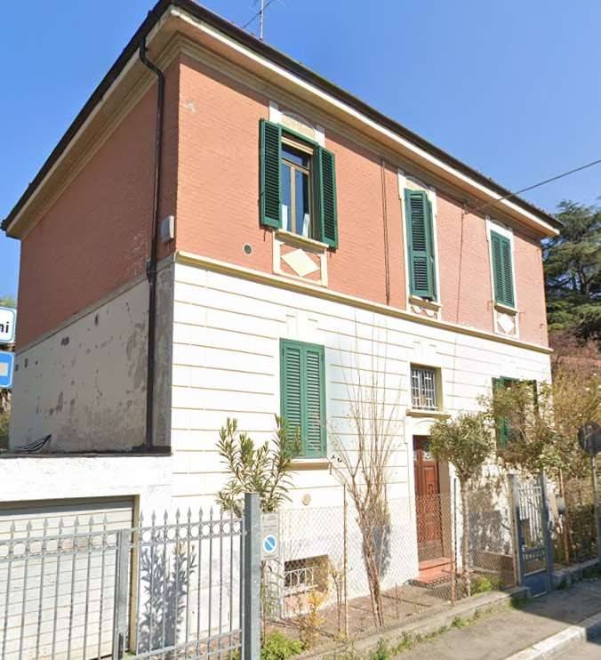 appartamento in vendita a Bologna in zona Saragozza