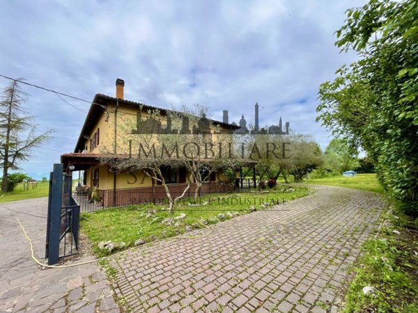 casa indipendente in vendita a Bologna in zona Borgo Panigale