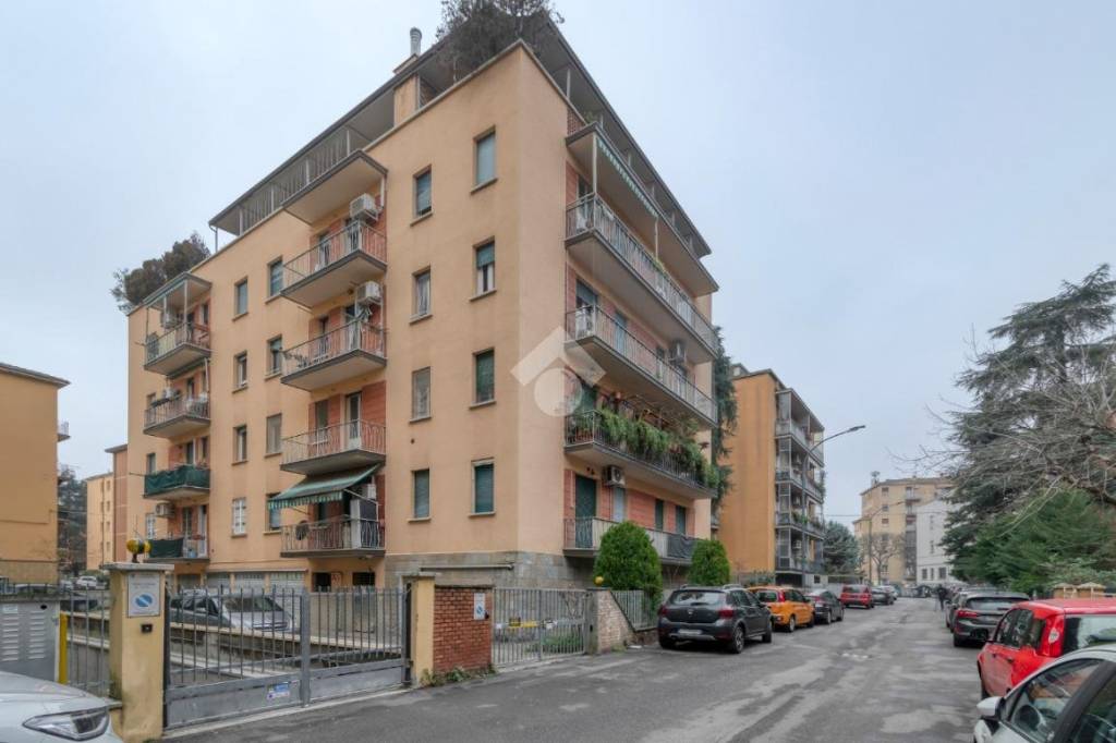 appartamento in vendita a Bologna in zona Savena