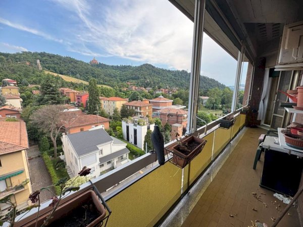 appartamento in vendita a Bologna in zona Saragozza