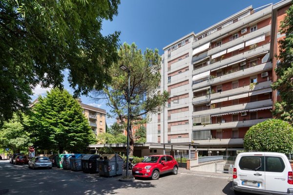 appartamento in vendita a Bologna in zona Savena