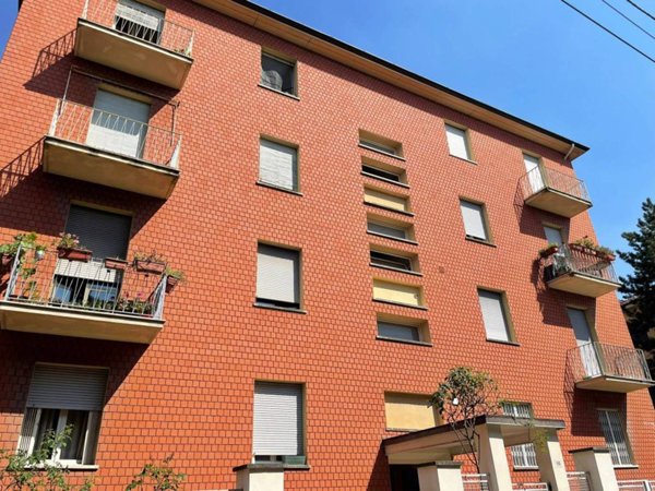 appartamento in vendita a Bologna in zona Saragozza
