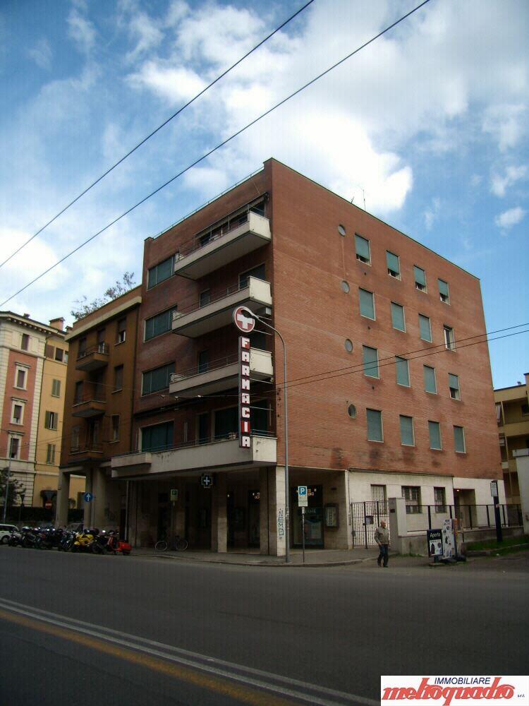 appartamento in vendita a Bologna in zona Saragozza