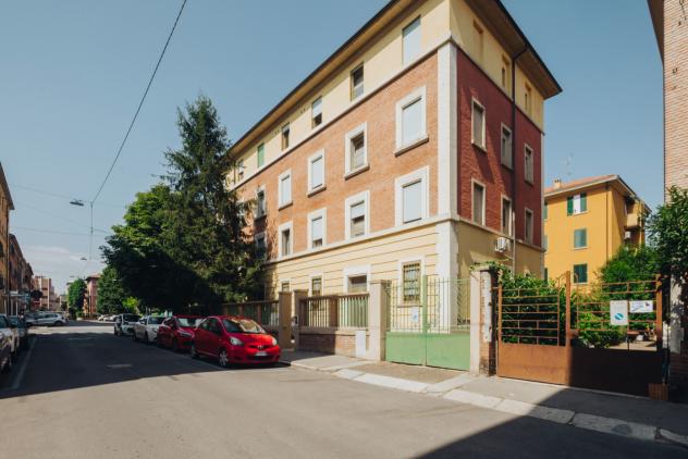 appartamento in vendita a Bologna in zona Saragozza