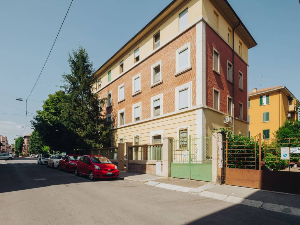appartamento in vendita a Bologna