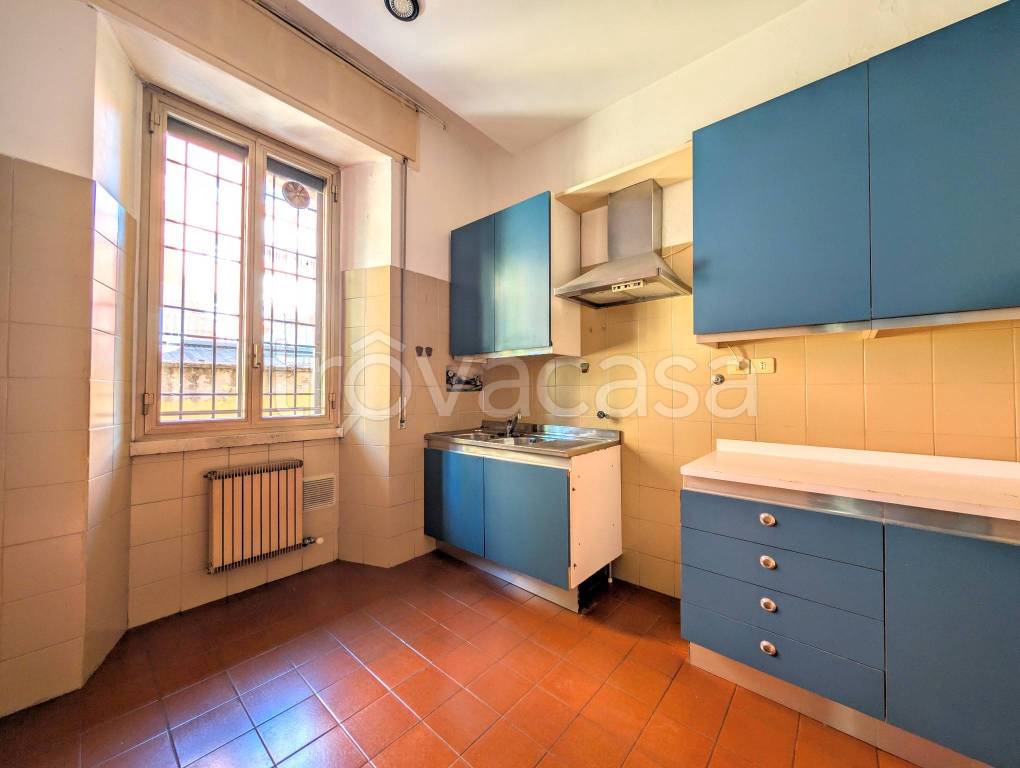 appartamento in vendita a Bologna in zona Quartiere Porto