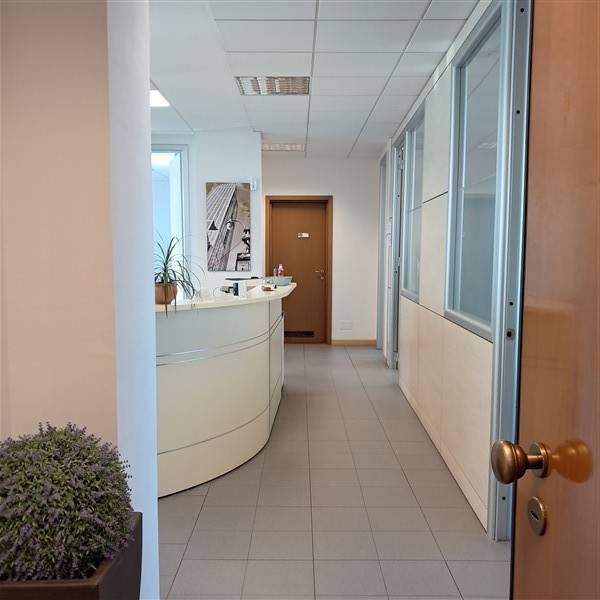 ufficio in vendita a Bologna in zona San Vitale