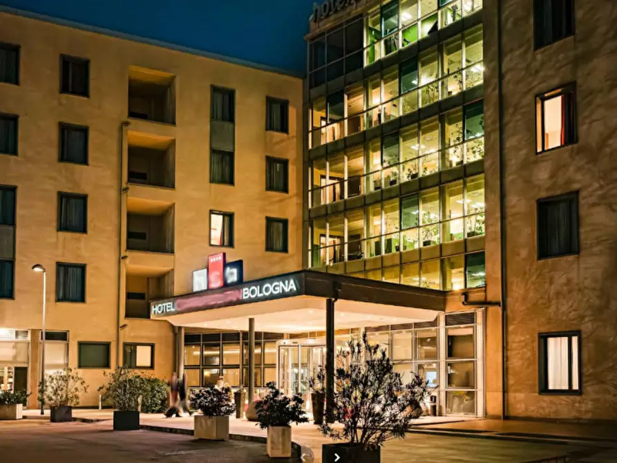 negozio in vendita a Bologna in zona San Donato