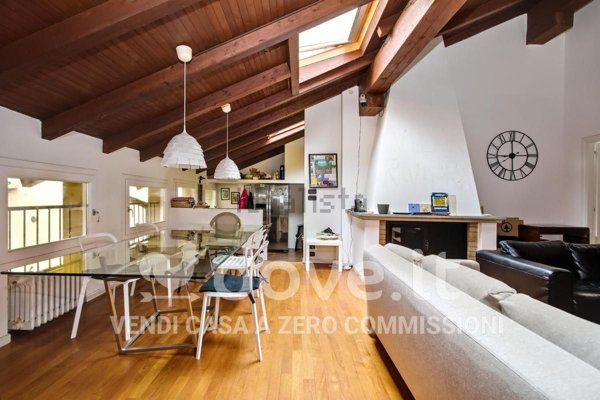 attico in vendita a Bologna in zona Centro Storico