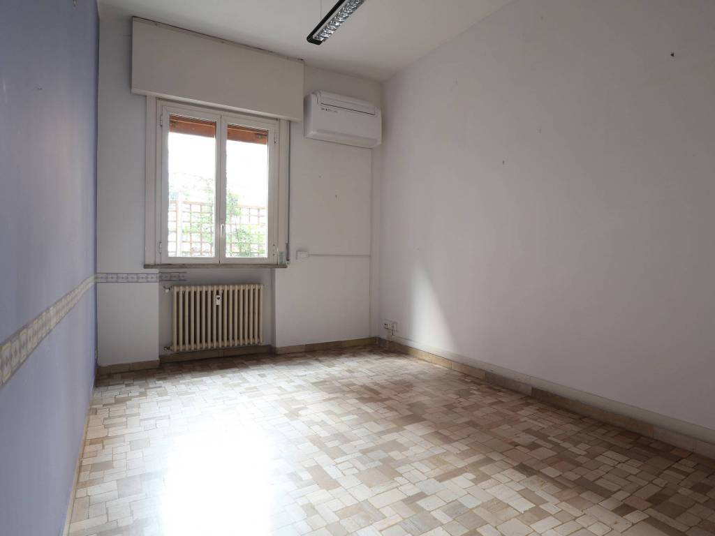 ufficio in vendita a Bologna