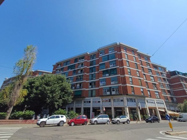 appartamento in vendita a Bologna in zona Quartiere Porto