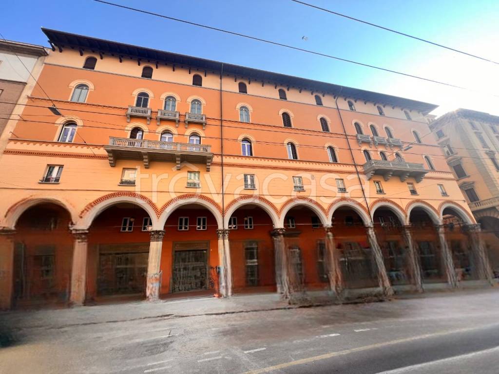 appartamento in vendita a Bologna in zona Quartiere Porto