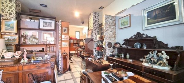 negozio in vendita a Bologna in zona Savena