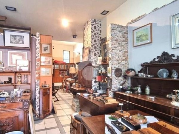 negozio in vendita a Bologna in zona Savena