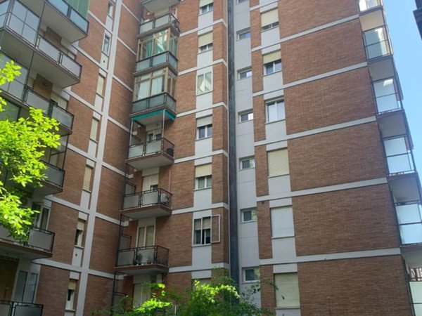 appartamento in vendita a Bologna in zona Saragozza