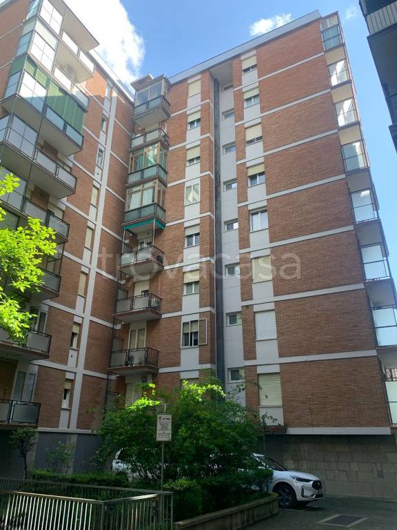 appartamento in vendita a Bologna in zona Saffi