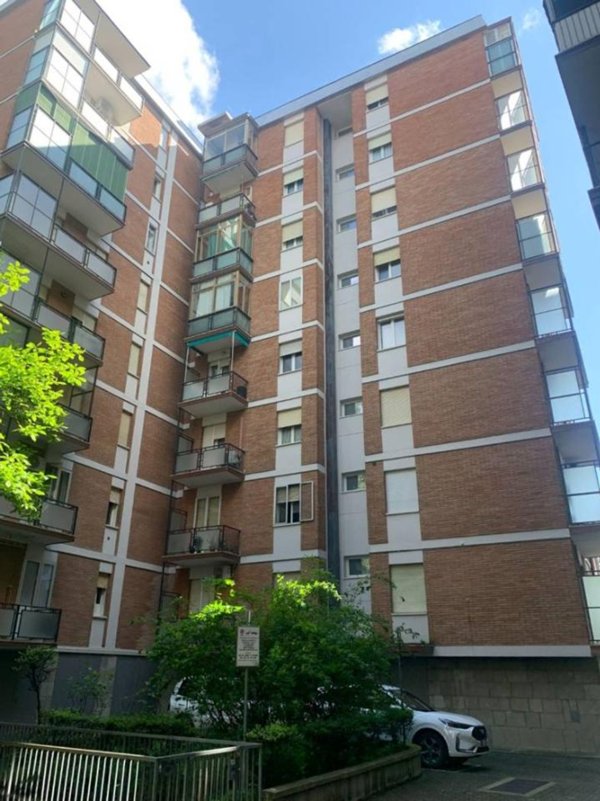 appartamento in vendita a Bologna in zona Saffi