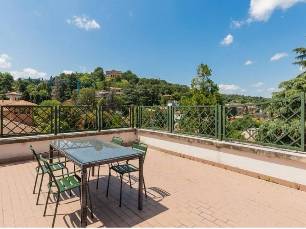 appartamento in vendita a Bologna in zona Colli