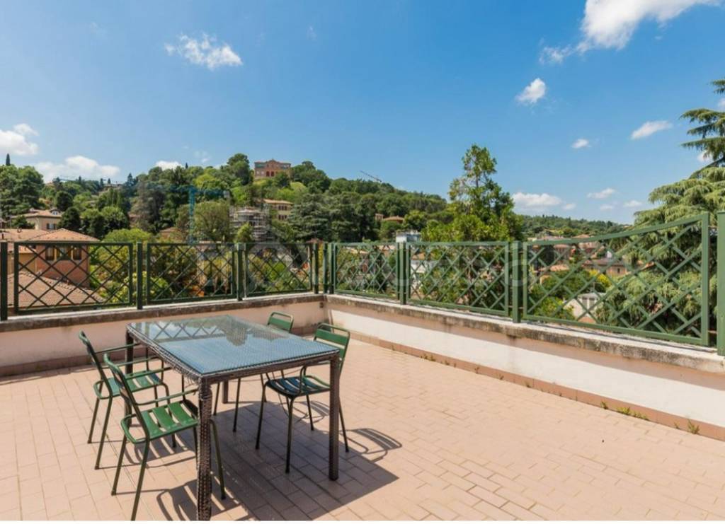 appartamento in vendita a Bologna in zona Santo Stefano