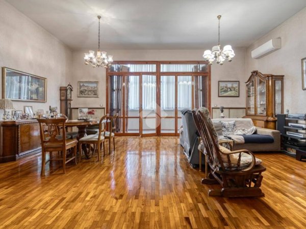 casa indipendente in vendita a Bologna in zona Centro Storico