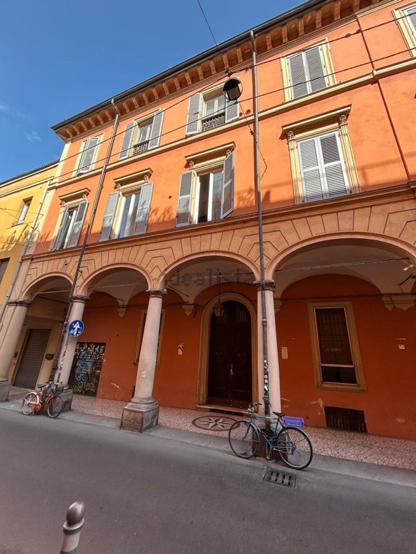 appartamento in vendita a Bologna in zona Centro Storico
