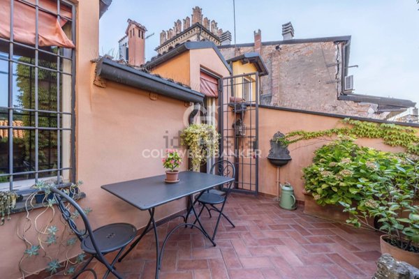 appartamento in vendita a Bologna in zona Santo Stefano