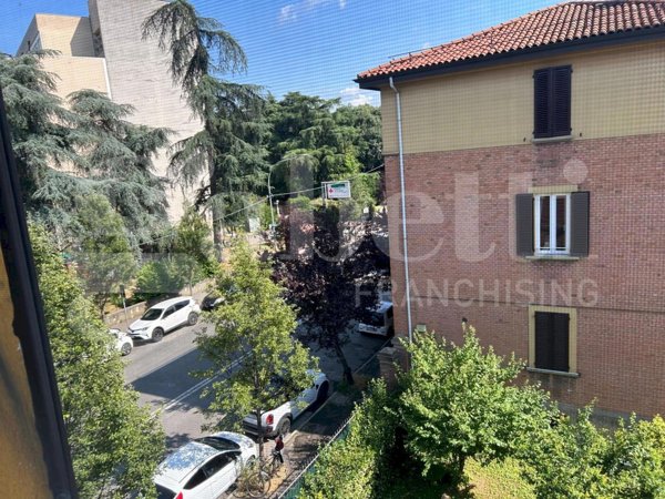 appartamento in vendita a Bologna in zona Santo Stefano