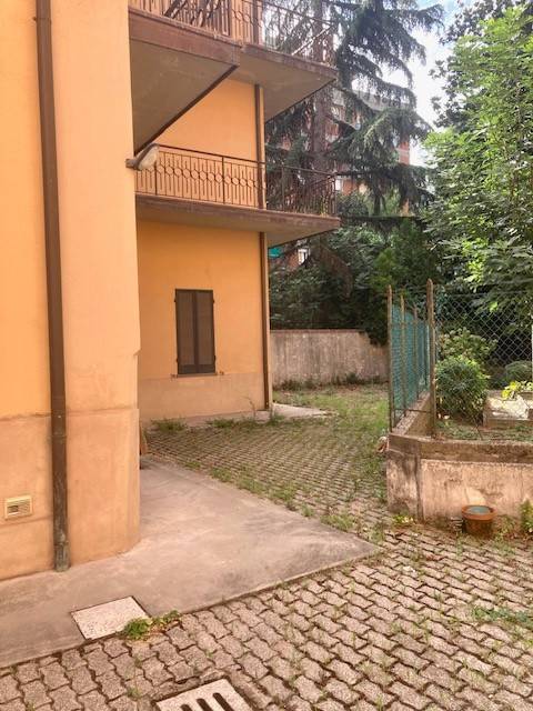 appartamento in vendita a Bologna in zona Saffi