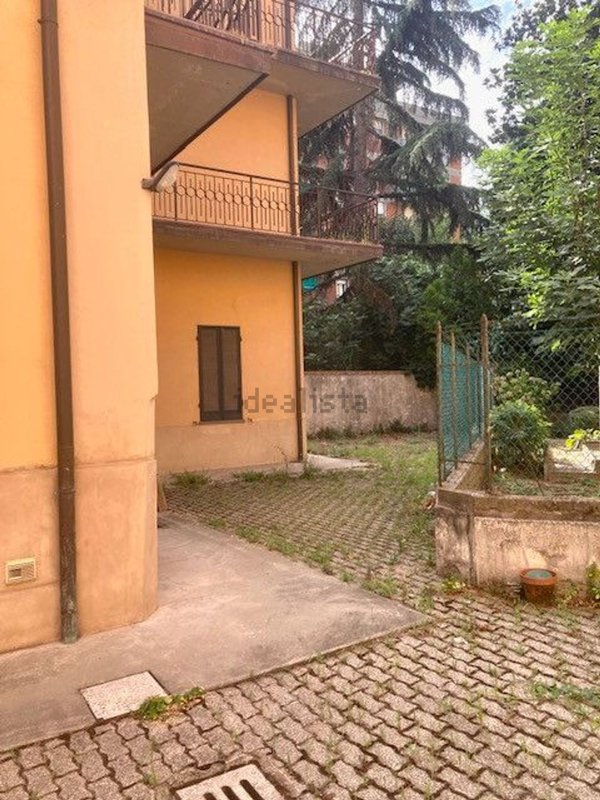 appartamento in vendita a Bologna in zona Saffi