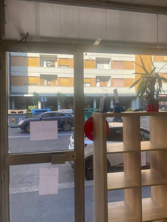 negozio in vendita a Bologna